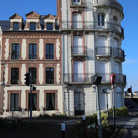 Nid Douillet A 30 Metres De La Grande Plage De Houlgate - Residence La Vague - Экстерьер фото